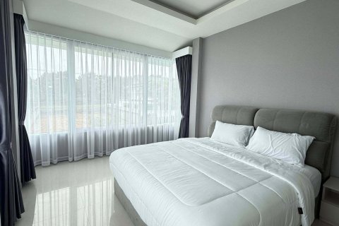 Villa in Pattaya, Thailand 5 bedrooms № 173501 - photo 9