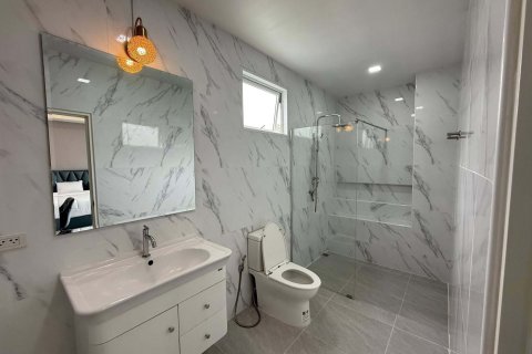 Villa in Pattaya, Thailand 5 bedrooms № 173501 - photo 16