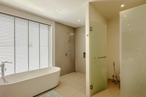 Villa in Phuket, Thailand 4 bedrooms № 173500 - photo 24