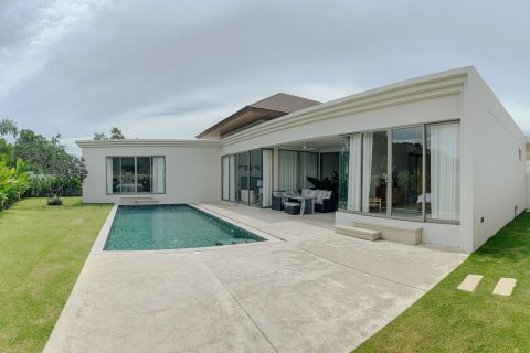 Villa in Phuket, Thailand 4 bedrooms № 173500 - photo 12