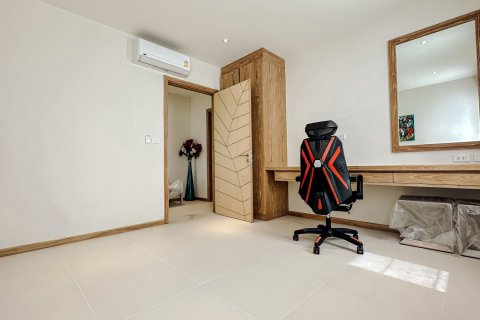 Villa in Phuket, Thailand 4 bedrooms № 173500 - photo 23