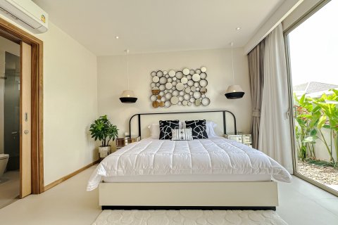 Villa in Phuket, Thailand 4 bedrooms № 173500 - photo 9