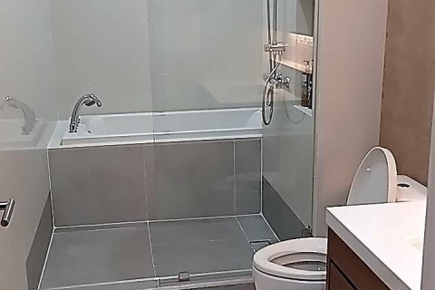 Студия в кондо в Клонг Тоэй, Бангкок, Таиланд № 153694 - фото 6