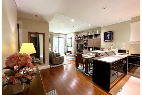 Студия в кондо в Клонг Тоэй, Бангкок, Таиланд № 153694 - фото 1