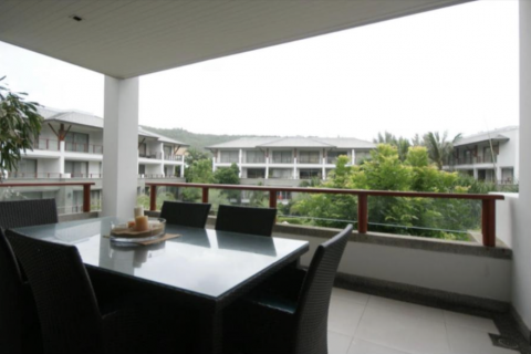 Condo in Phuket, Thailand, 4 bedrooms  № 137501 - photo 2
