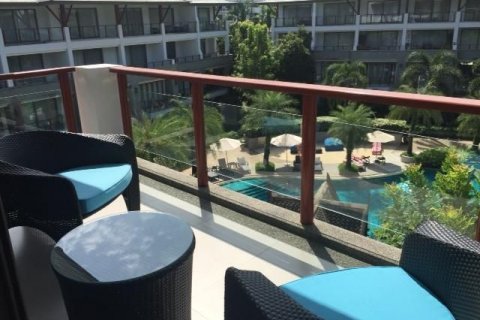 Condo in Phuket, Thailand, 4 bedrooms  № 137501 - photo 20