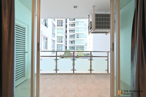 Condo in Bangkok, Thailand, 3 bedrooms  № 184248 - photo 7