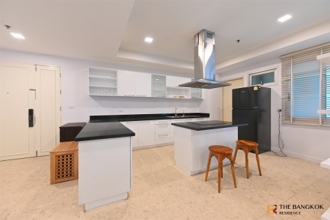 Condo in Bangkok, Thailand, 3 bedrooms  № 184248 - photo 4