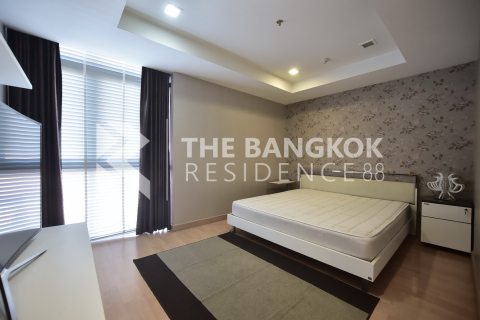 Condo in Bangkok, Thailand, 3 bedrooms  № 184248 - photo 2
