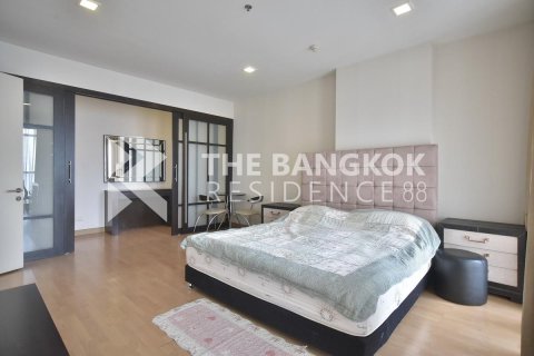 Condo in Bangkok, Thailand, 1 bedroom  № 184247