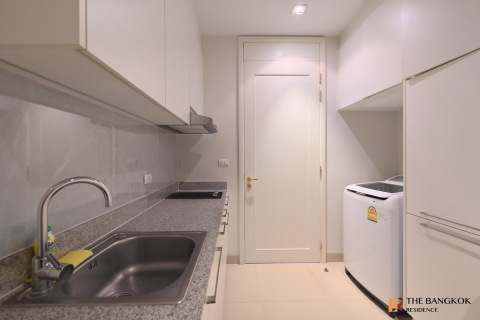Condo in Bangkok, Thailand, 2 bedrooms № 184321 - photo 2