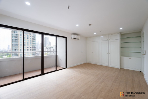 Condo in Bangkok, Thailand, 3 bedrooms № 184327 - photo 7