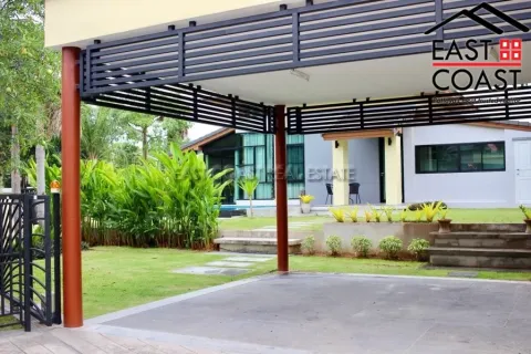 Casa de 2 dormitorios en Pattaya, Tailandia № 213059 - foto 4