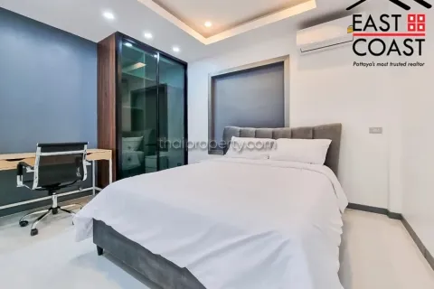 Casa de 3 dormitorios en Pattaya, Tailandia № 213058 - foto 18