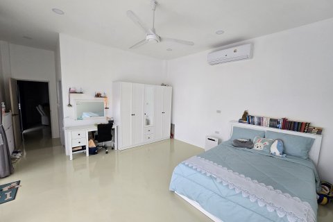 House in Hang Dong, Thailand 4 bedrooms № 141111 - photo 11
