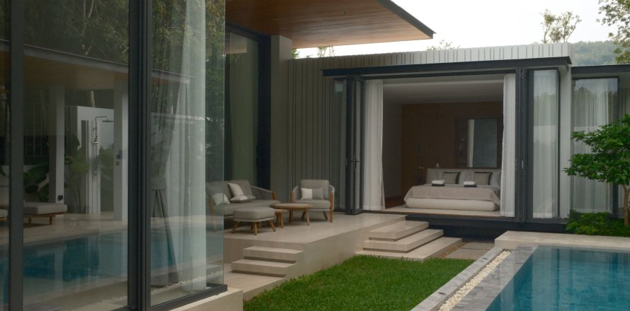 Villa in Phuket, Thailand 4 bedrooms № 172120