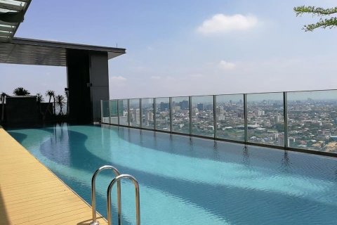 Кондоминиум с 2 спальнями в Ваттхане, Бангкок, Таиланд № 133683 - фото 1