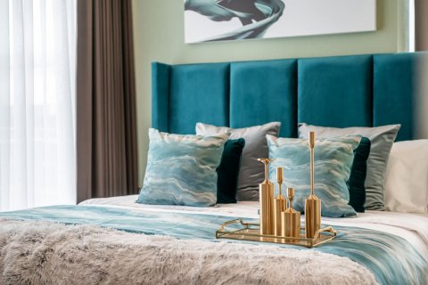 Condo in Watthana, Bangkok, Thailand, 2 bedrooms  № 133688 - photo 25