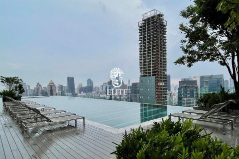 Condo in Pathum Wan, Bangkok, Thailand, 2 bedrooms № 133685 - photo 28