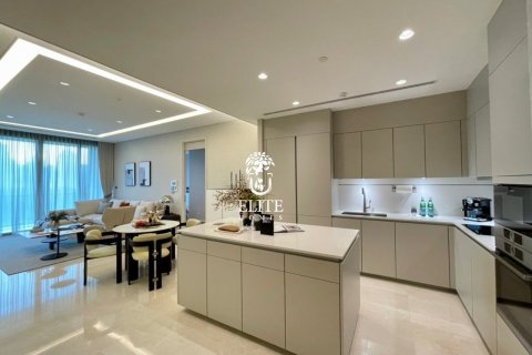 Condo in Pathum Wan, Bangkok, Thailand, 2 bedrooms № 133685 - photo 1