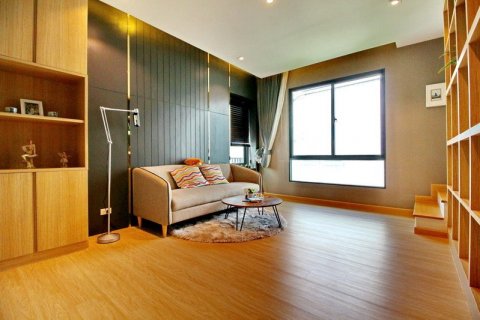 Таунхаус в Бангкоке, Таиланд с 3 спальнями  № 133684 - фото 7