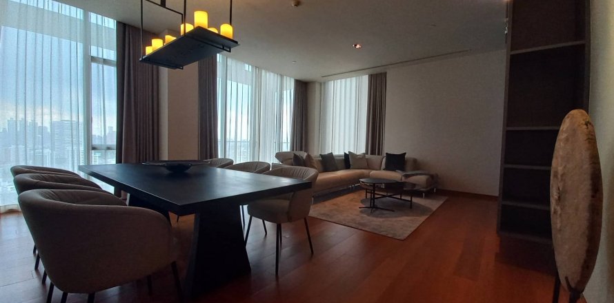 Кондоминиум с 3 спальнями в Сатхоне, Бангкок, Таиланд № 133686