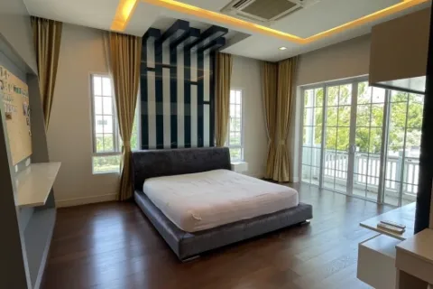 Haus in Bang Phli Yai, Thailand 4 Schlafzimmer № 219309 - Foto 7