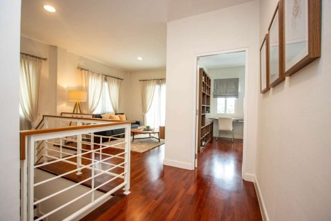 Maison à Chiang Mai, Thaïlande 4 chambres № 160048 - photo 5