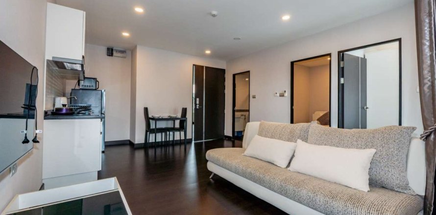 Condo à Chiang Mai, Thaïlande, 2 chambres  № 160046