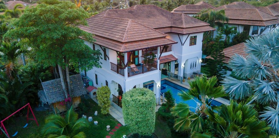 Villa in Hua Hin, Thailand 4 bedrooms № 205708