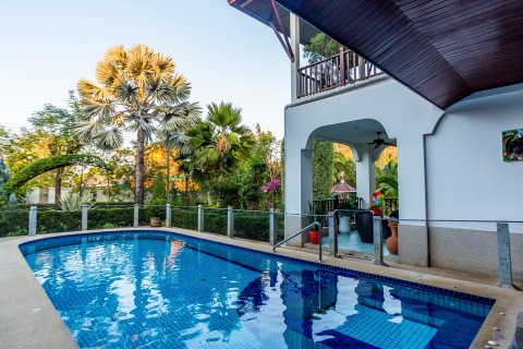 Villa in Hua Hin, Thailand 4 bedrooms № 205708 - photo 6