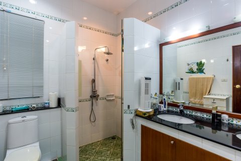 Villa in Hua Hin, Thailand 4 bedrooms № 205708 - photo 22