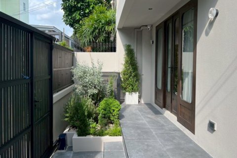 Townhouse in Watthana, Bangkok, Thailand 2 bedrooms № 171865 - photo 5