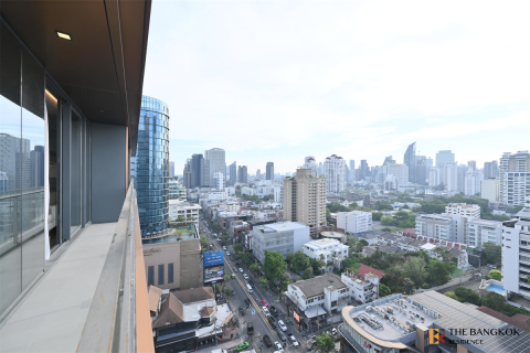 Condo in Bangkok, Thailand, 2 bedrooms № 184199 - photo 8