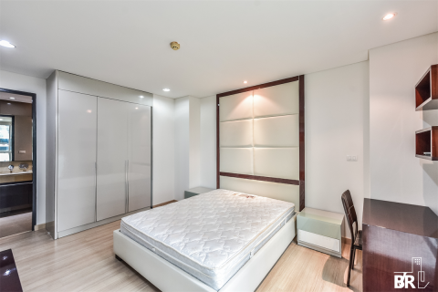 Condo in Bangkok, Thailand, 2 bedrooms № 184201 - photo 9