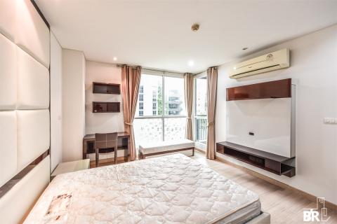 Condo in Bangkok, Thailand, 2 bedrooms № 184201 - photo 6
