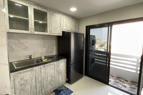 Condo à Watthana, Bangkok, Thaïlande, 2 chambres № 201057 - photo 15