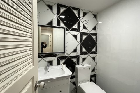 Condo à Watthana, Bangkok, Thaïlande, 2 chambres № 201057 - photo 10