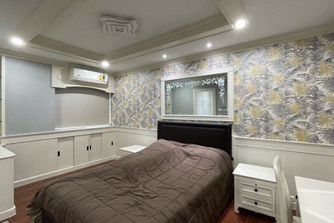 Condo à Watthana, Bangkok, Thaïlande, 2 chambres № 201057 - photo 11