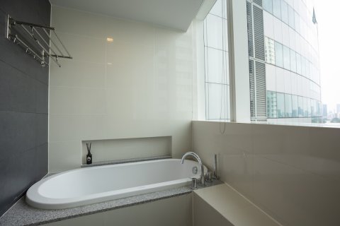 Condo à Khlong Toei, Bangkok, Thaïlande, 3 chambres № 201055 - photo 15