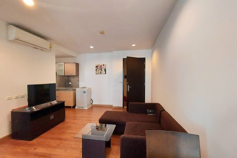 Condo à Khlong Toei, Bangkok, Thaïlande, 1 chambre № 201052 - photo 7