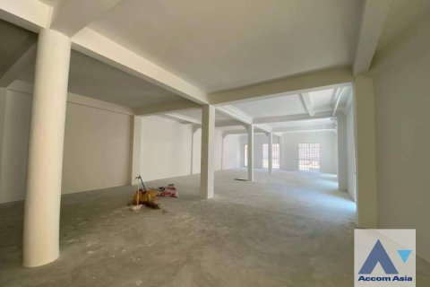 Gewerbeimmobilie in Khlong Toei, Bangkok, Thailand 1000 m2 № 216648 - Foto 2