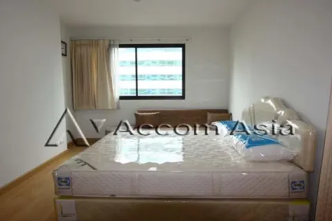 Eigentumswohnung in Watthana, Bangkok, Thailand, 1 Schlafzimmer № 216654 - Foto 8