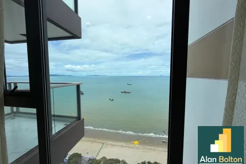Condominio de 2 dormitorios en Jomtien Beach, Pattaya, Tailandia № 210929 - foto 4