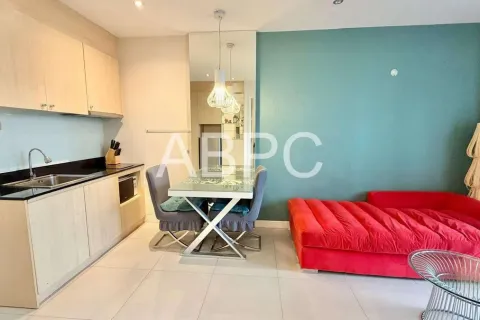 Condominio de 1 dormitorio en Jomtien Beach, Pattaya, Tailandia № 210925 - foto 3