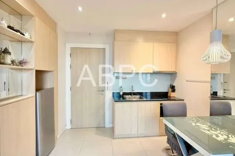 Condominio de 1 dormitorio en Jomtien Beach, Pattaya, Tailandia № 210925 - foto 2