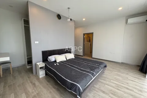 Casa de 4 dormitorios en Pattaya, Tailandia № 210927 - foto 11