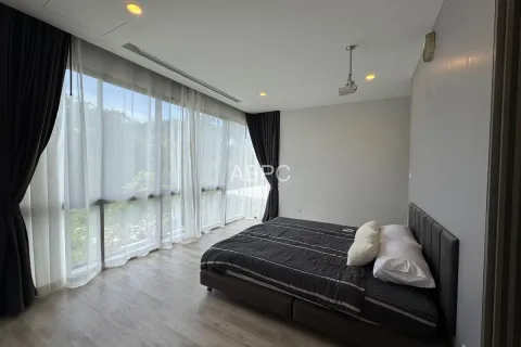 Casa de 4 dormitorios en Pattaya, Tailandia № 210927 - foto 5