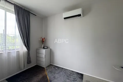 Casa de 4 dormitorios en Pattaya, Tailandia № 210927 - foto 3