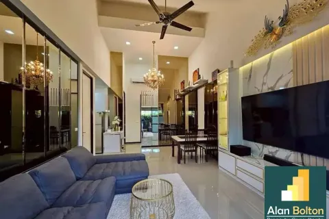 Casa de 2 dormitorios en Pattaya, Tailandia № 210924 - foto 15